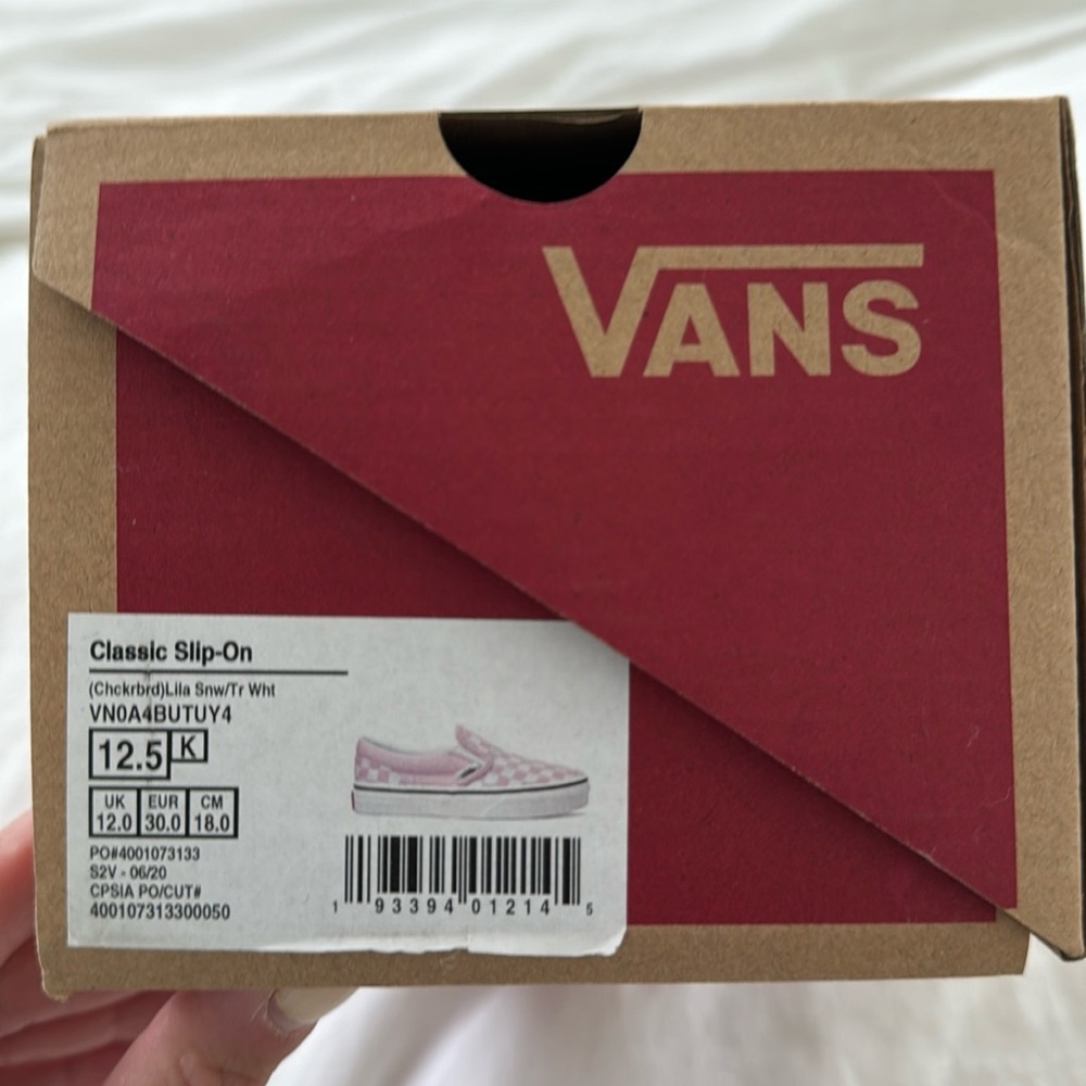 ✨New✨ Girls Classic Slip-On Vans